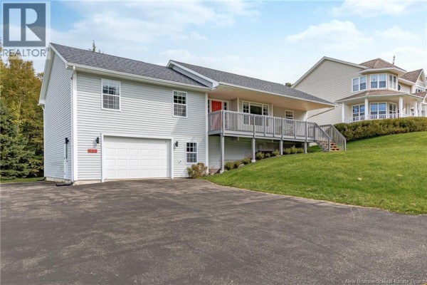 Bath (# pieces 1-6) - 23 Lentook Avenue, Saint John, NB E2K5G6 Photo 2