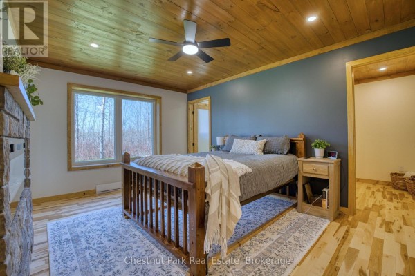Bedroom - 23 Maple Drive, Northern Bruce Peninsula, ON N0H1Z0 Photo 5