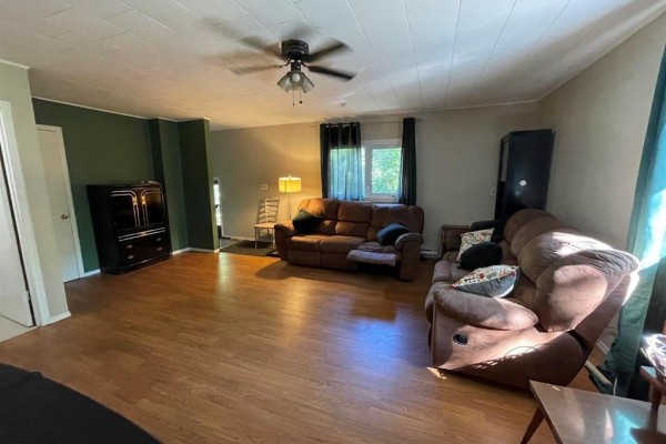 23 Maple Street, Riding Mountain, MB, photo 3