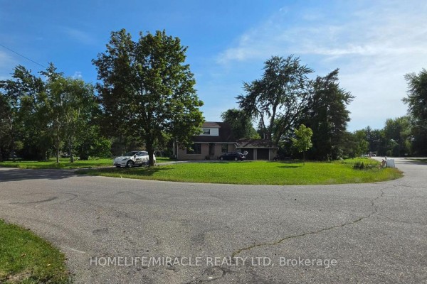23 Marysfield Drive, Brampton, ON, photo 3