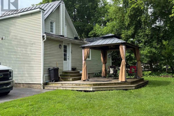 23 Mechanic Street E, North Glengarry, ON K0C1T0 Photo 4