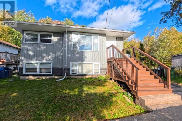 23 Mountain Avenue, Dartmouth, NS B2X1E9 Photo 4