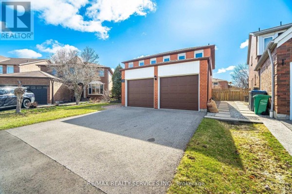 23 Newbury Crescent, Brampton, ON, photo 3