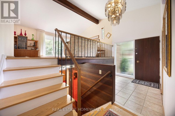 23 Norbury Crescent, Toronto, ON, photo 3