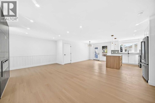 Bedroom - 23 Penworth Crescent Se, Calgary, AB T2A4C5 Photo 5