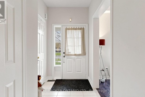 23 Piera Gardens, Markham, ON, photo 3