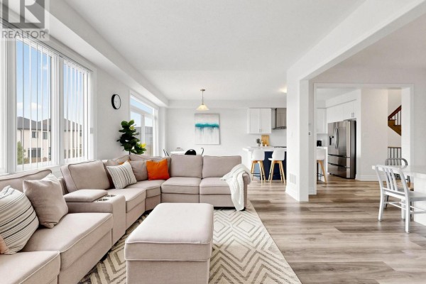 23 Rosanne Circle, Wasaga Beach, ON, photo 3