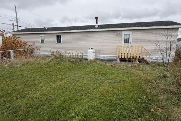 4pc Bathroom - 23 Row Street, Glace Bay, NS B1A4T8 Photo 3