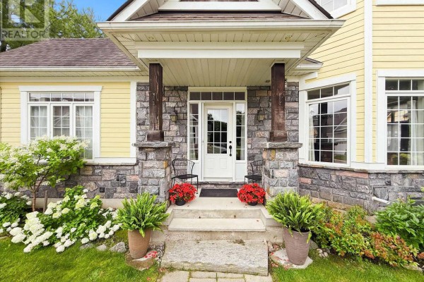 Living room - 23 Spencer Street, Bracebridge), ON P1L0B7 Photo 4