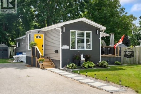 23 Sutton Court, Chatham, ON, photo 2