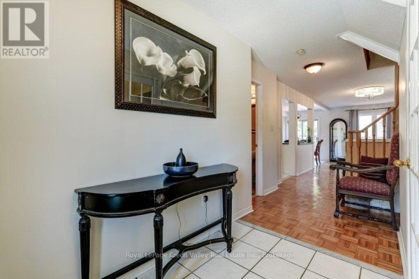 Dining room - 23 Tinsmith Street, Brampton, ON L7A1N1 Photo 5