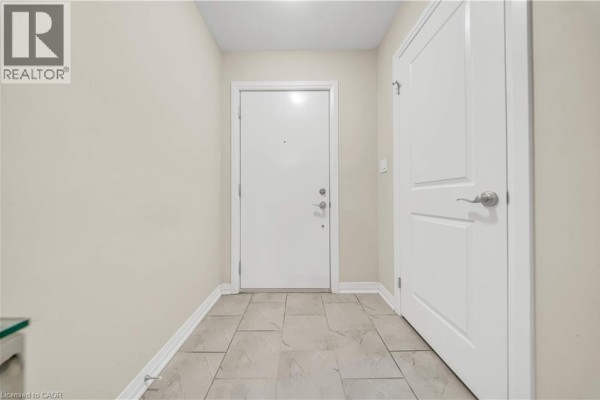 Great room - 23 Valencia Avenue, Kitchener, ON N2R0R7 Photo 5