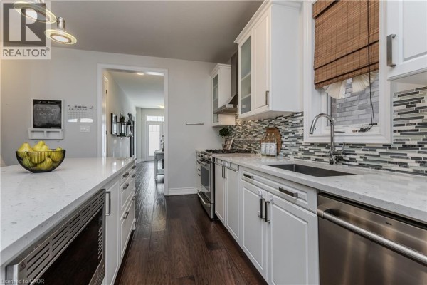 23 West Glen Avenue, Stoney Creek Photo 4
