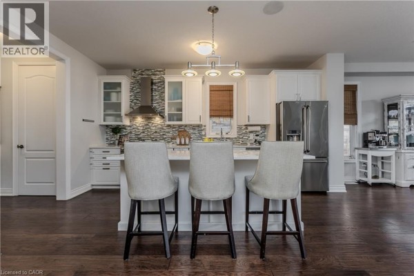 23 West Glen Avenue, Stoney Creek Photo 5