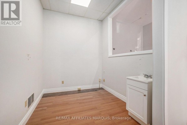 23 Wilson Street W, Perth, ON, photo 2