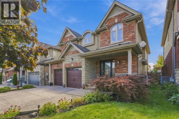 4pc Bathroom - 23 Winners Way, Binbrook, ON L0R1C0 Photo 3
