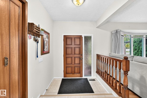 23 Woodlands Rd, St  Albert, AB, photo 3