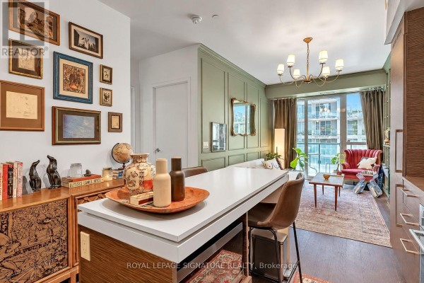 Kitchen - 230 - 1030 King Street W, Toronto, ON M6K0B4 Photo 5
