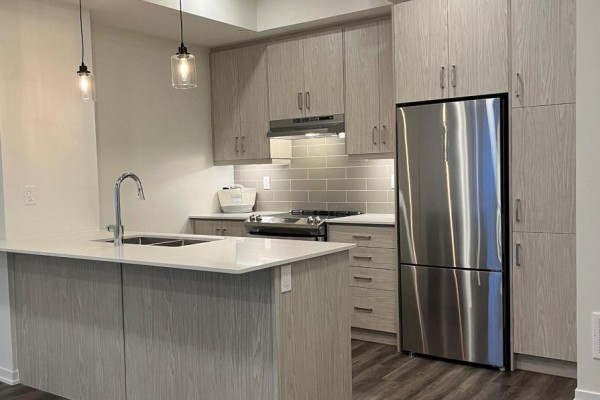 Living room - 230 - 131 Honeycrisp Crescent, Vaughan, ON L4K0N7 Photo 3