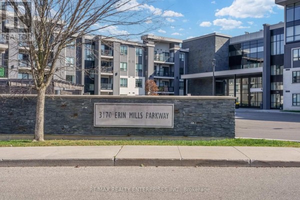 Kitchen - 230 - 3170 Erin Mills Parkway, Mississauga, ON L5L0B6 Photo 3