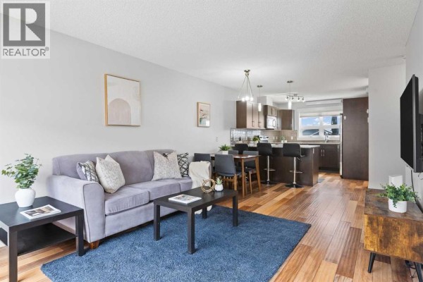 4pc Bathroom - 230 Covecreek Circle Ne, Calgary, AB T3K0W6 Photo 2