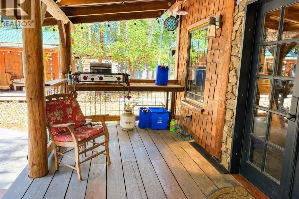 Kitchen - 230 Halibut Hill, Mudge Island, BC V0R1X6 Photo 5