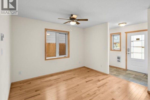 Primary Bedroom - 230 Keno Way, Whitehorse, YT Y1A0S4 Photo 5