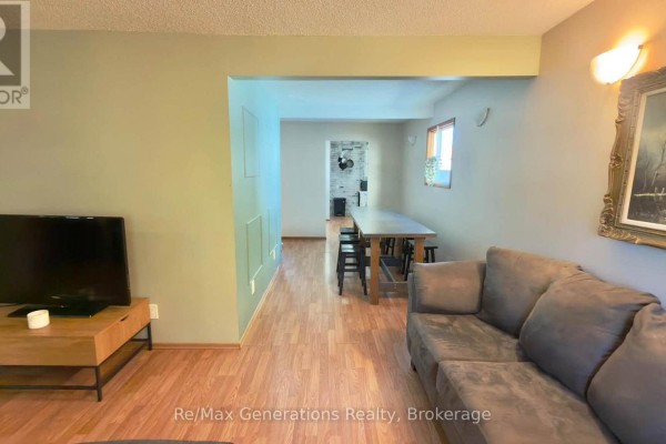 Kitchen - 230 Secord Street, Thunder Bay, ON P7B3E5 Photo 4