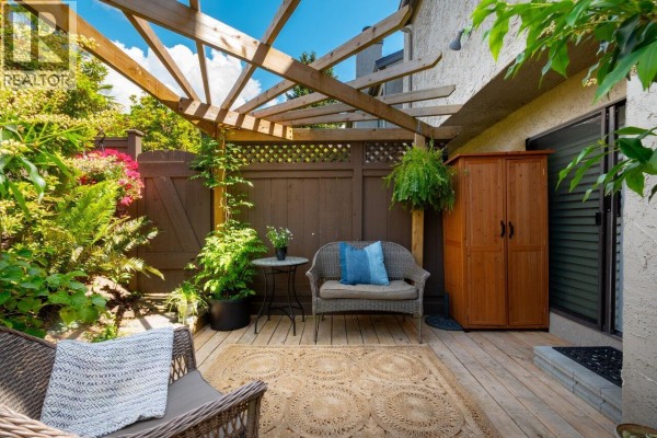 10 230 W 14th Street, North Vancouver, BC V7M1P3 Photo 4
