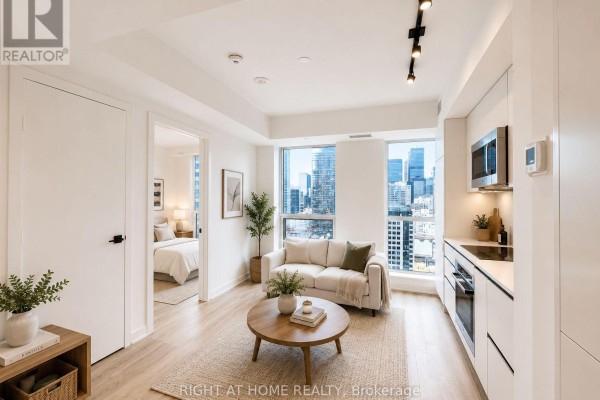 2301 - 327 King Street, Toronto, ON M5V1J5 Photo 4