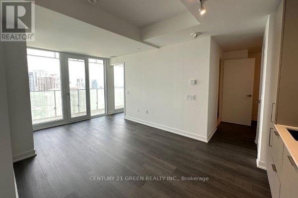 Kitchen - 2301 - 3900 Confederation Parkway, Mississauga, ON L5B0M3 Photo 2
