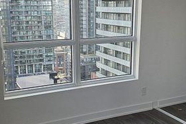 1702 - 108 Peter Street, Toronto, ON M5V2G7 Photo 5