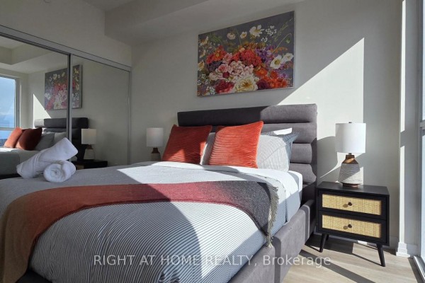 2302 - 15 Watergarden Drive, Mississauga, ON L5R0H4 Photo 2