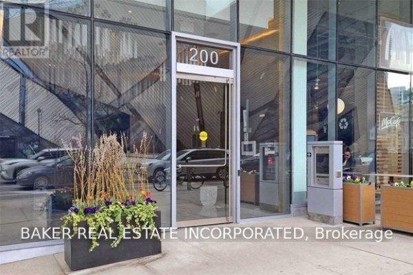 Kitchen - 2302 - 200 Bloor Street W, Toronto, ON M5S0B1 Photo 3