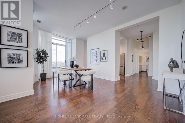 Dining room - 2302 - 500 St Clair Avenue W, Toronto, ON M6C1A8 Photo 4