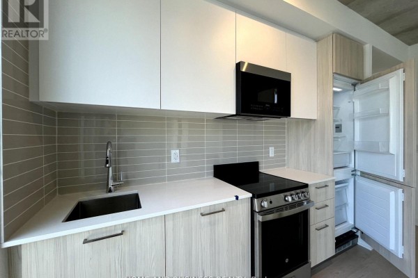 Primary Bedroom - 2304 - 65 Mutual Street, Toronto, ON M5B0E5 Photo 4