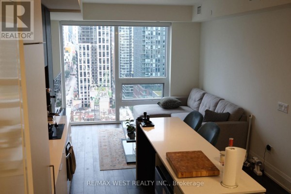 Den - #2304 - 89 Church Street, Toronto, ON M5C0B7 Photo 3