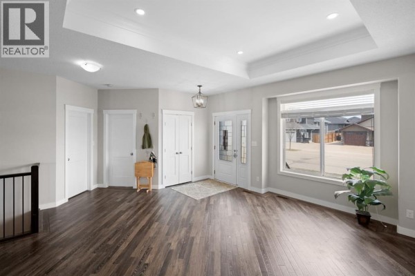 5pc Bathroom - 2304 62 Street, Camrose, AB T4V5J8 Photo 4