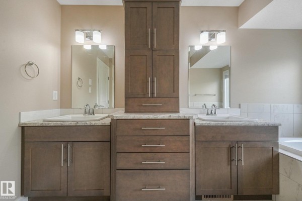 2304 89 St Sw, Edmonton, AB, photo 2
