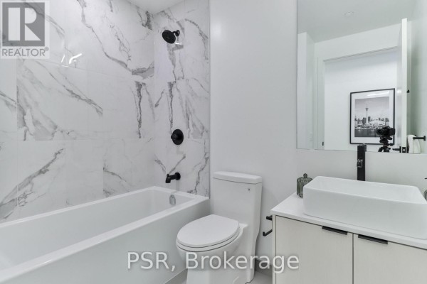 2305 - 10 Graphophone Grove, Toronto, ON M6H0E5 Photo 4