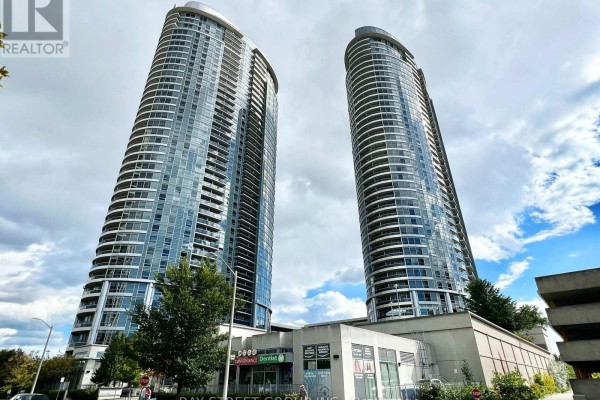 2305 - 125 Village Green Square, Toronto