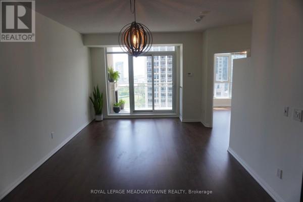 Kitchen - 2305 - 21 Grand Magazine Street, Toronto, ON M5V1B5 Photo 3