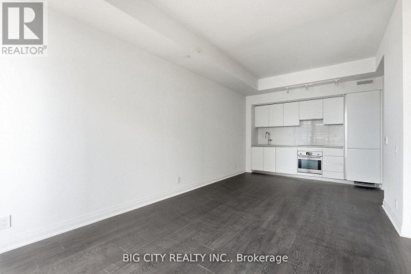 Living room - 2305 - 25 Frederick Todd Way, Toronto, ON M4G0C9 Photo 3