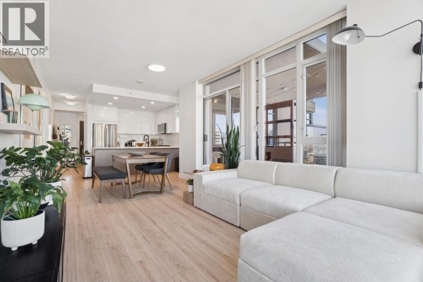 2305 2077 Rosser Avenue, Burnaby, BC V5C0G6 Photo 4