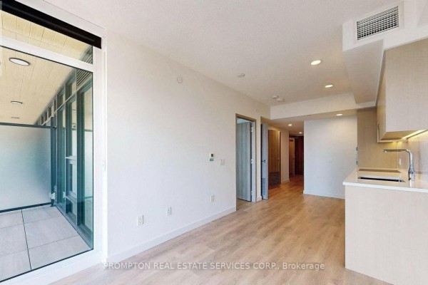 2306 - 1 Concord Cityplace Way, Toronto, ON M5V0X3 Photo 4