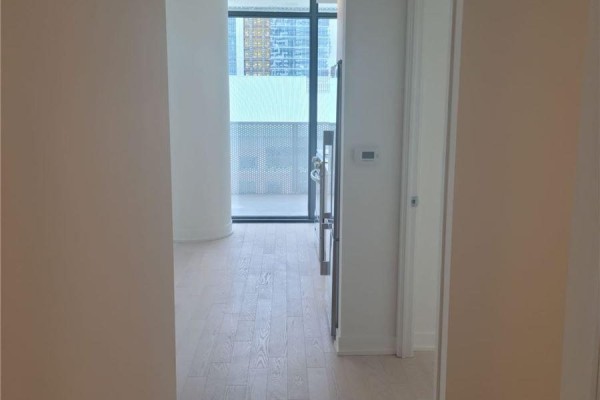 2306 - 25 Richmond Street E, Toronto, ON, photo 2