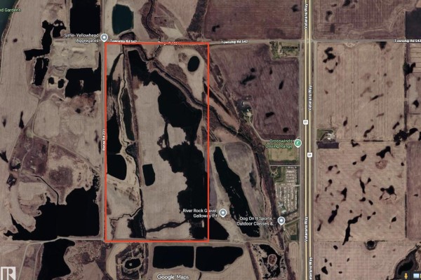 23075 Twp Road 542, Rural Strathcona County, AB T8A3W7 Photo 2