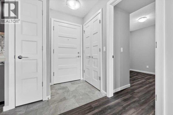 2308, 10 Market Boulevard Se, Airdrie, AB, photo 2