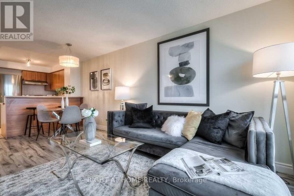 Den - 2308 - 38 Lee Centre Drive, Toronto, ON M1H3J7 Photo 5