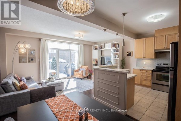 Kitchen - 2308 Whistling Springs Crescent, Oakville, ON L6M0C5 Photo 3